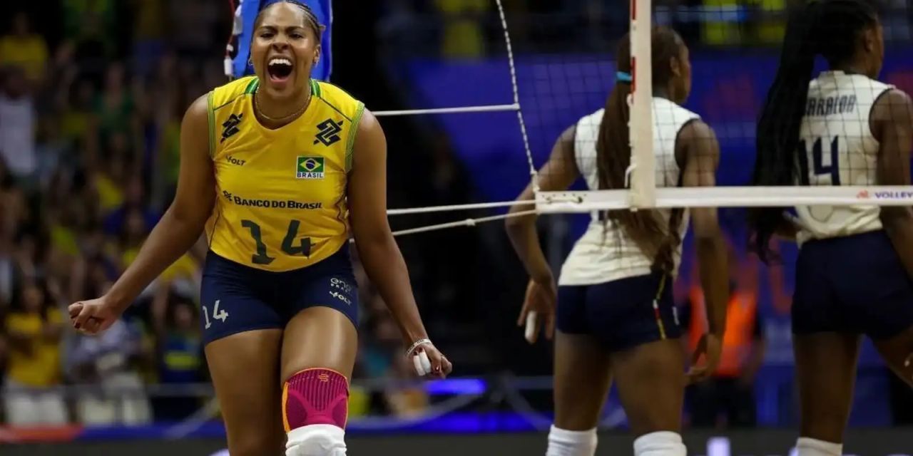 Seleção feminina em ação no Ginásio Nilson Nelson