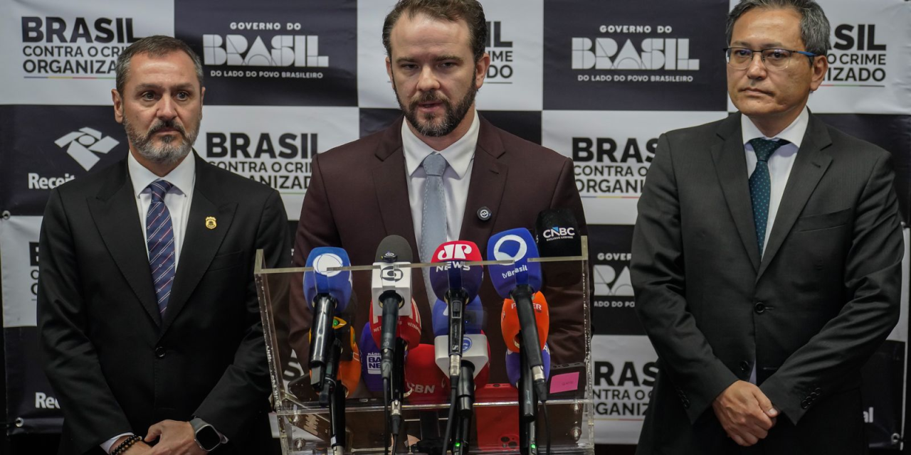 Reunião entre autoridades da Receita Federal e CBP