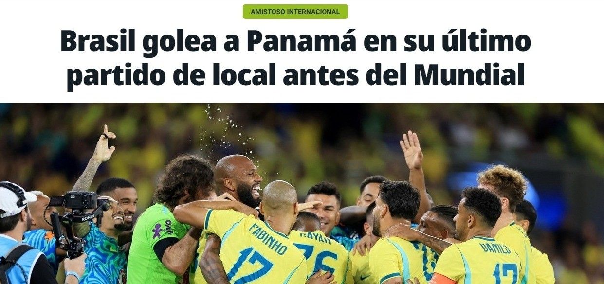 Jogadores da seleção brasileira comemoram gol no Maracanã