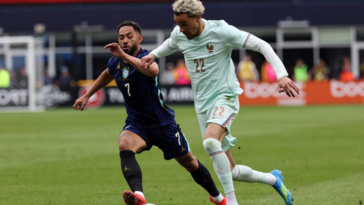 Mbappé comemora gol contra o Brasil no Gillette Stadium