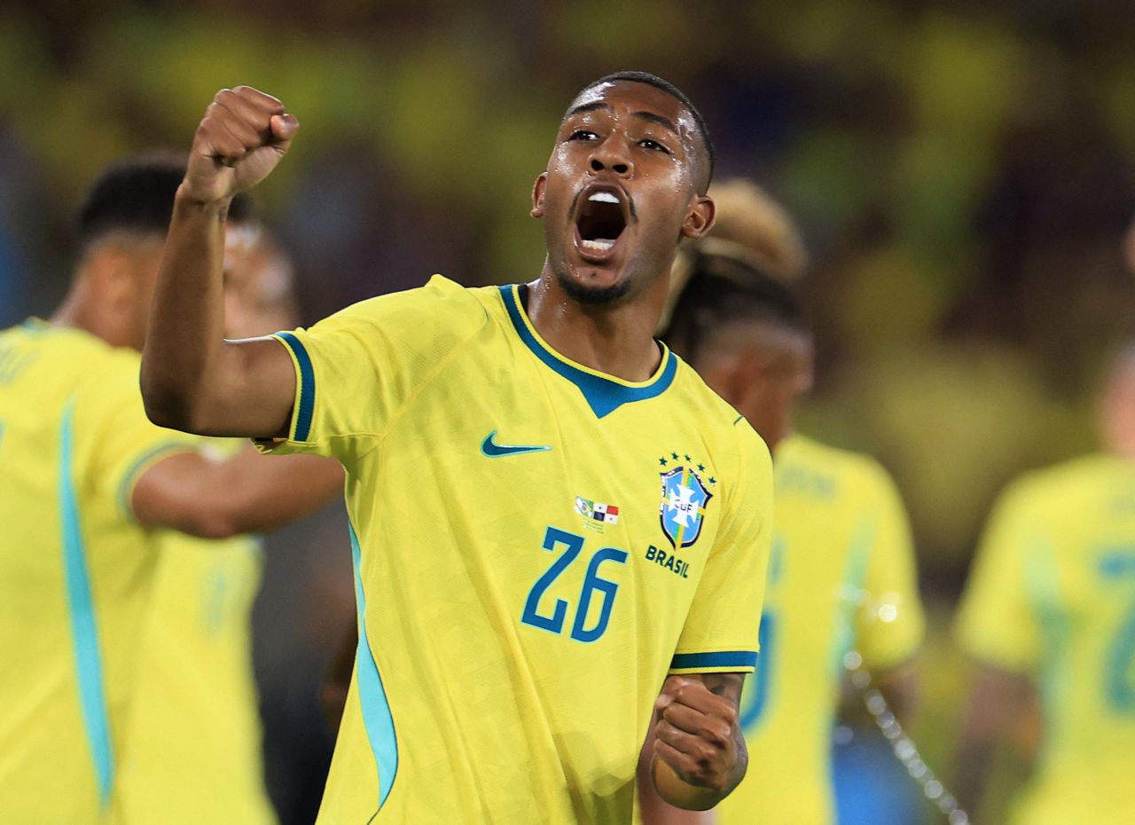 Rayan e Endrick em ação pela seleção brasileira