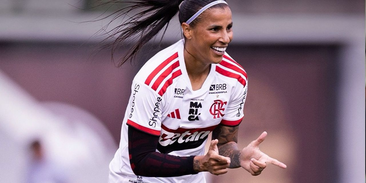 Jogadoras de Flamengo e São Paulo durante jogos das quartas de final