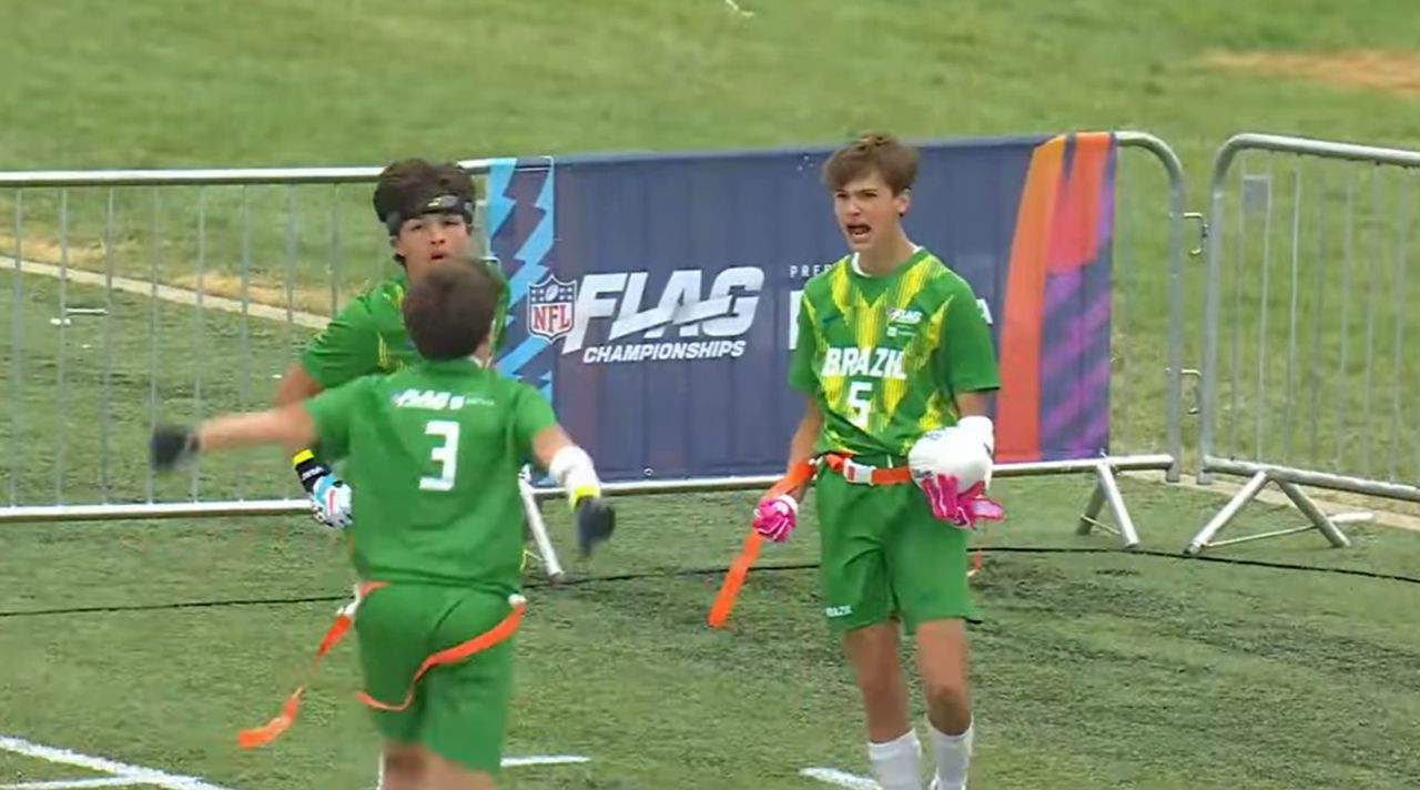 Braves Academy em partida do NFL Flag Championships