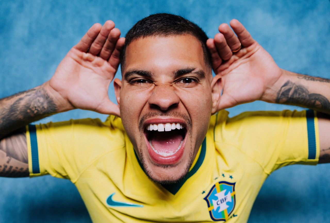Bruno Guimarães em ação pela seleção