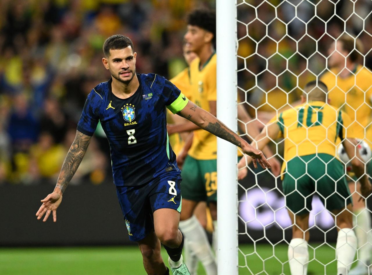 Bruno Guimarães durante amistoso Brasil x Austrália