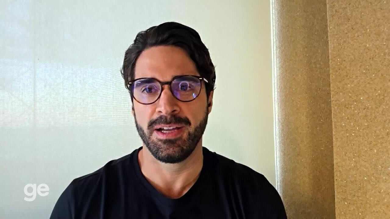 Bruno Schmidt em entrevista no estúdio