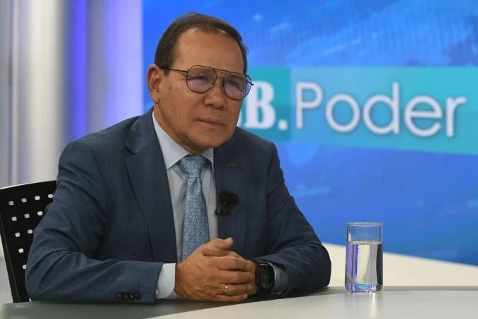 Senador Renan Calheiros no plenário do Senado