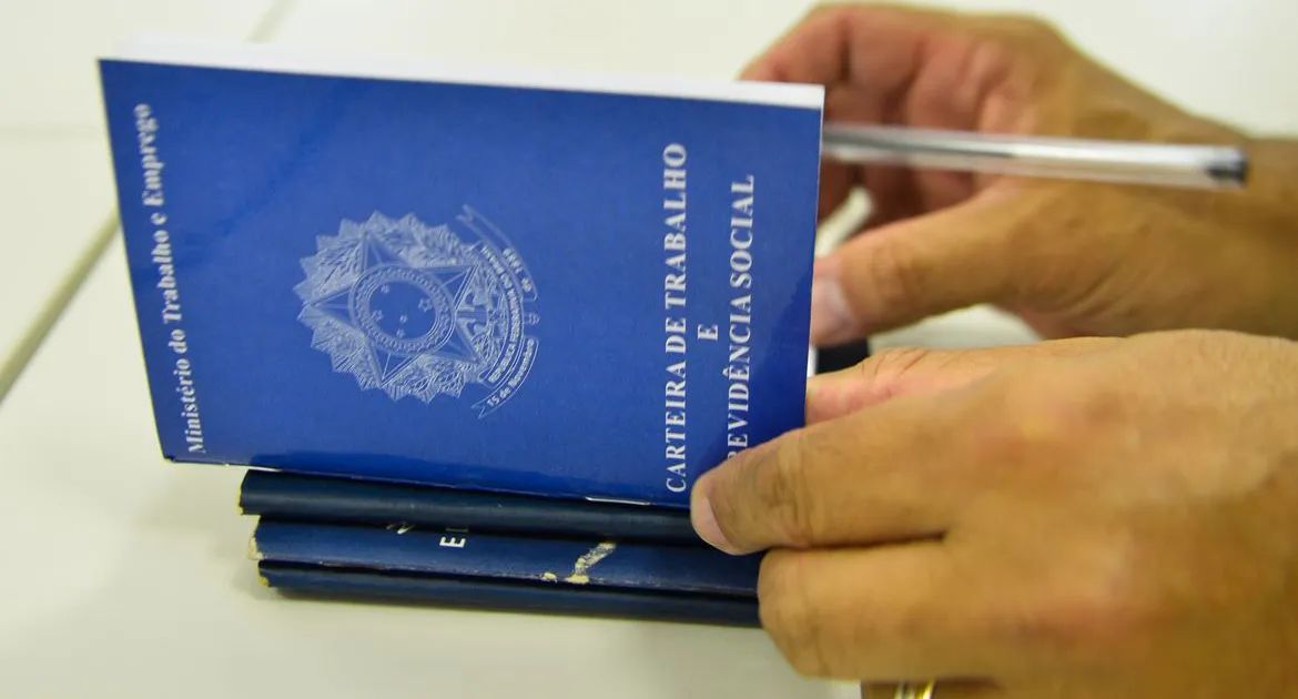 Relatório do Caged sobre geração de empregos formais