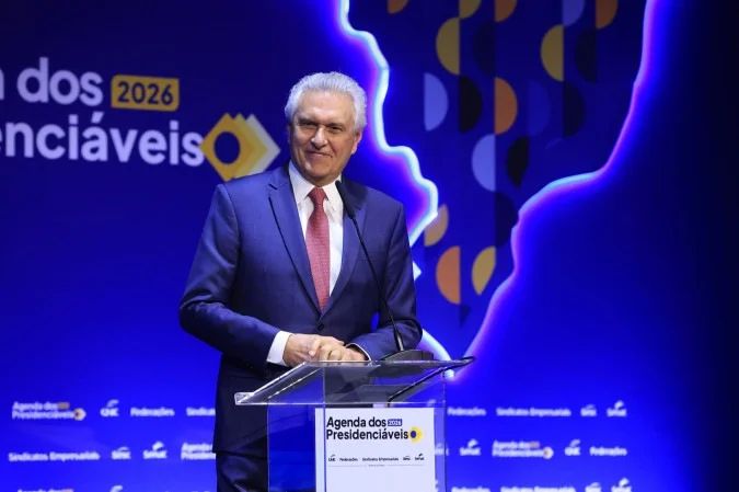 Ronaldo Caiado durante discurso em evento da CNC em Brasília