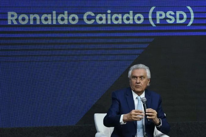 Ronaldo Caiado em coletiva