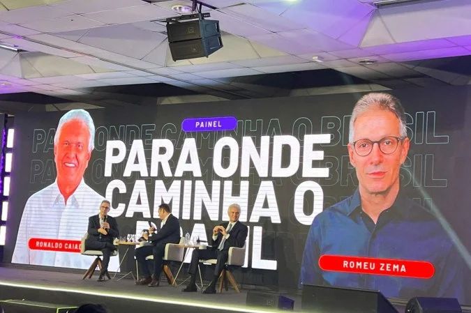 Ronaldo Caiado fala em evento em Florianópolis