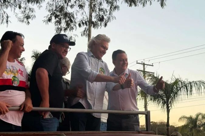 Ronaldo Caiado em carreata no Entorno do Distrito Federal