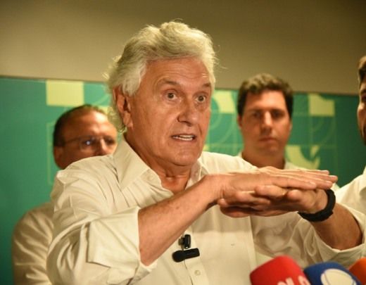 Ronaldo Caiado em hospital