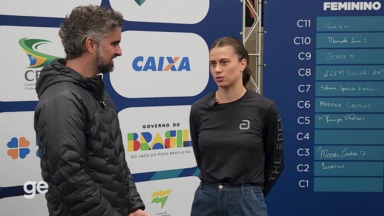 Hugo Calderano comemorando ponto durante partida em Liubliana