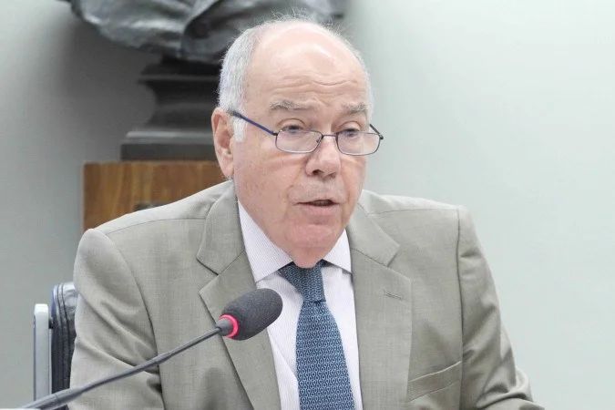 Ministro Mauro Vieira em cerimônia oficial