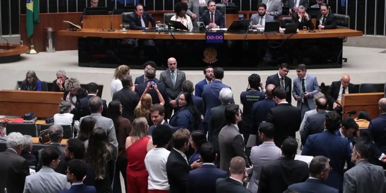 Plenário da Câmara dos Deputados durante votação