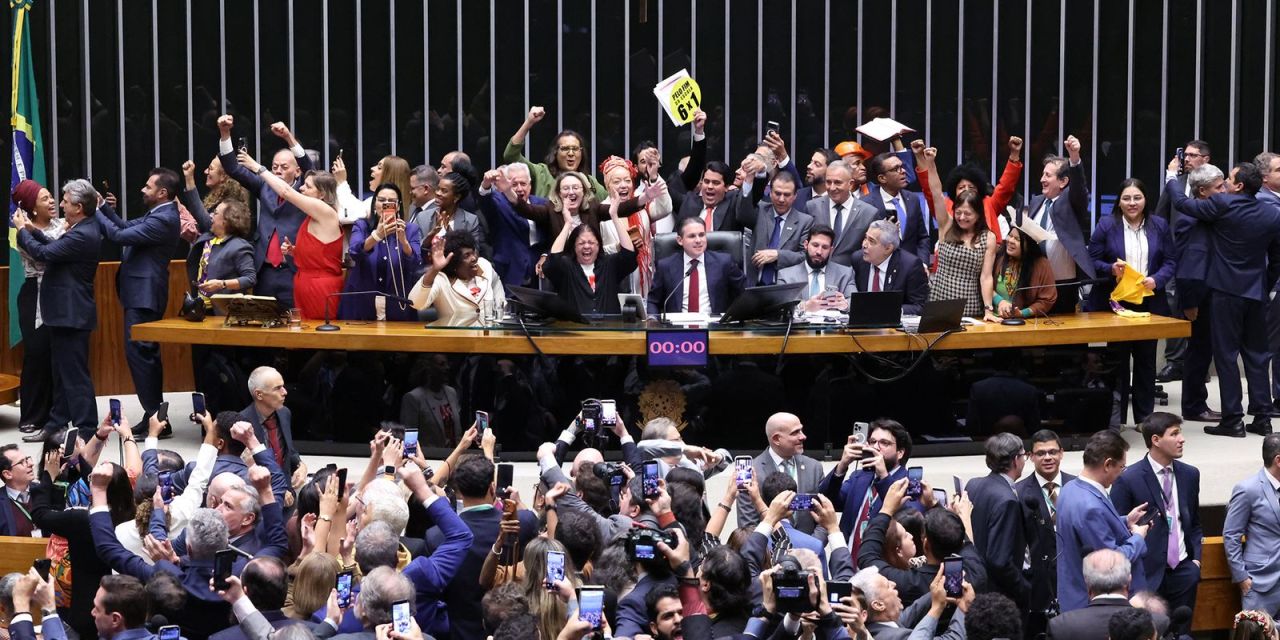 Plenário da Câmara durante votação