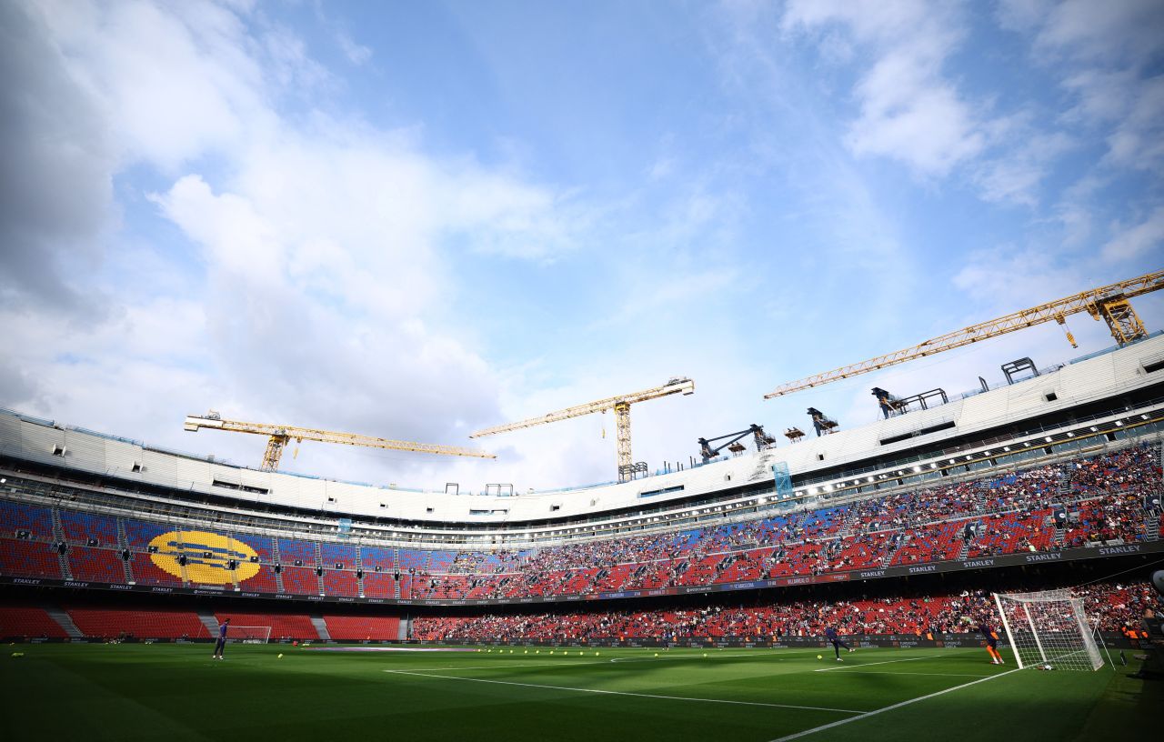 Vista aérea do Camp Nou em obras