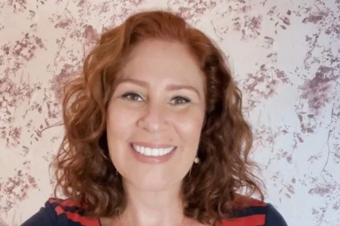 Carla Zambelli em vídeo anunciando retorno às redes