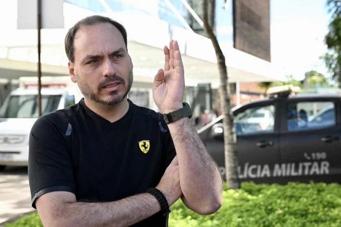 Residência de Jair Bolsonaro em Brasília durante operação da Polícia Federal