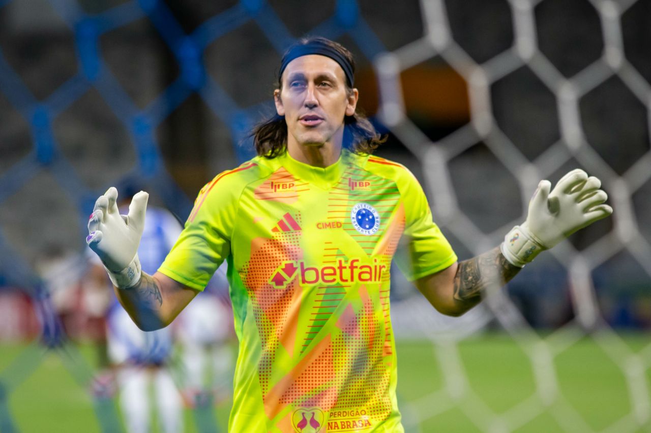 Cássio em ação pelo Cruzeiro