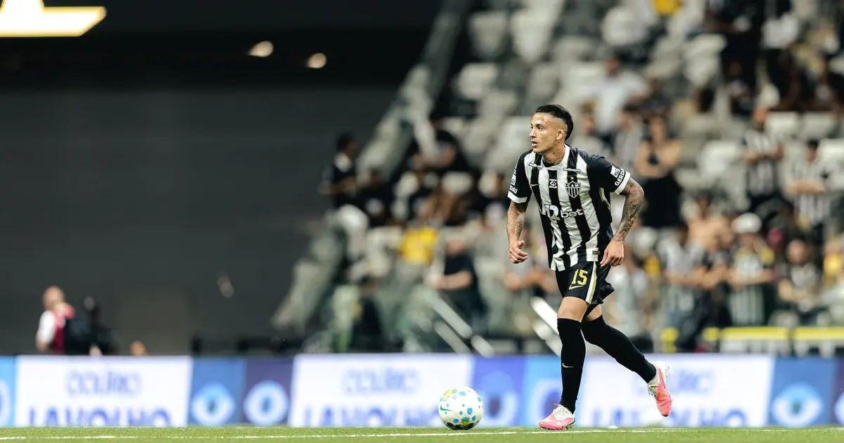 Kevin Castaño em ação com a camisa do Atlético