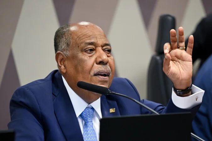 Ministro Benedito Gonçalves durante sabatina na CCJ