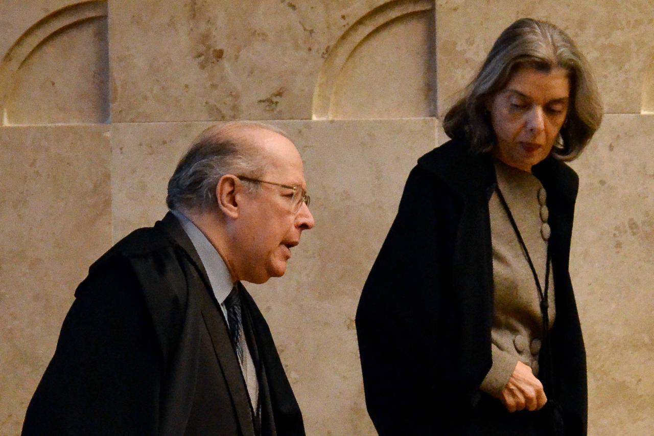 Plenário do STF com Edson Fachin e Cármen Lúcia