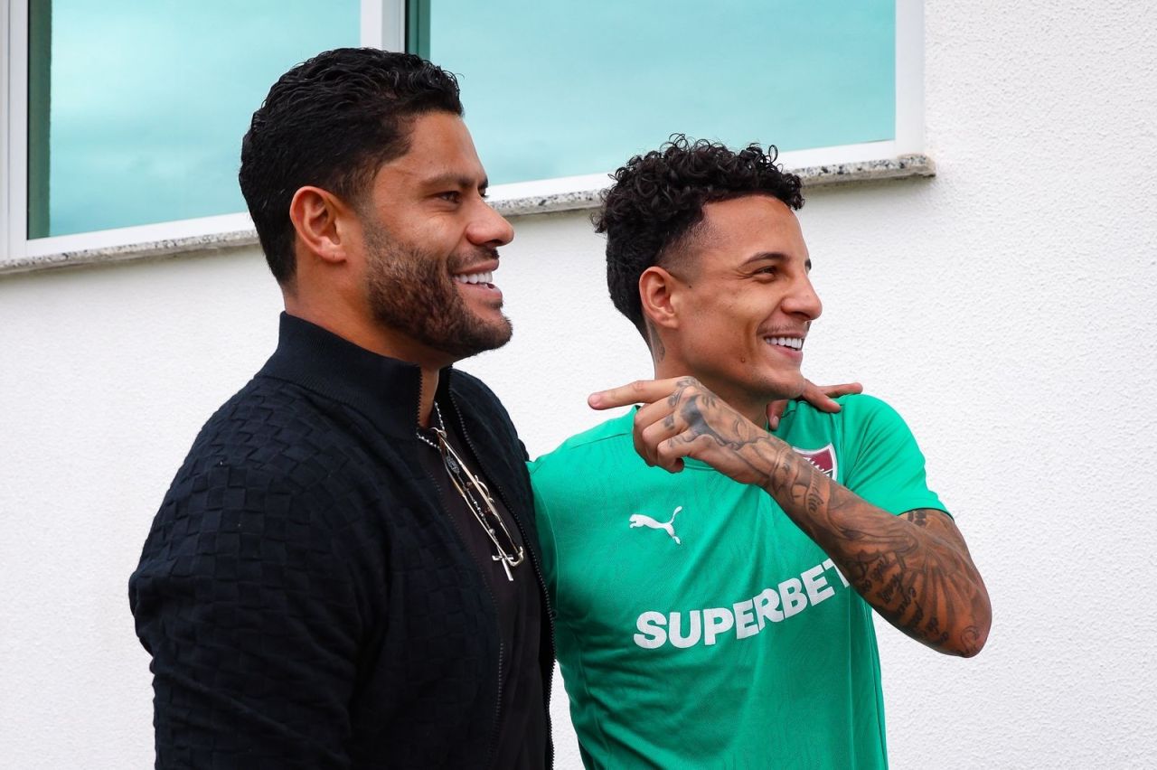 Hulk no CT do Fluminense