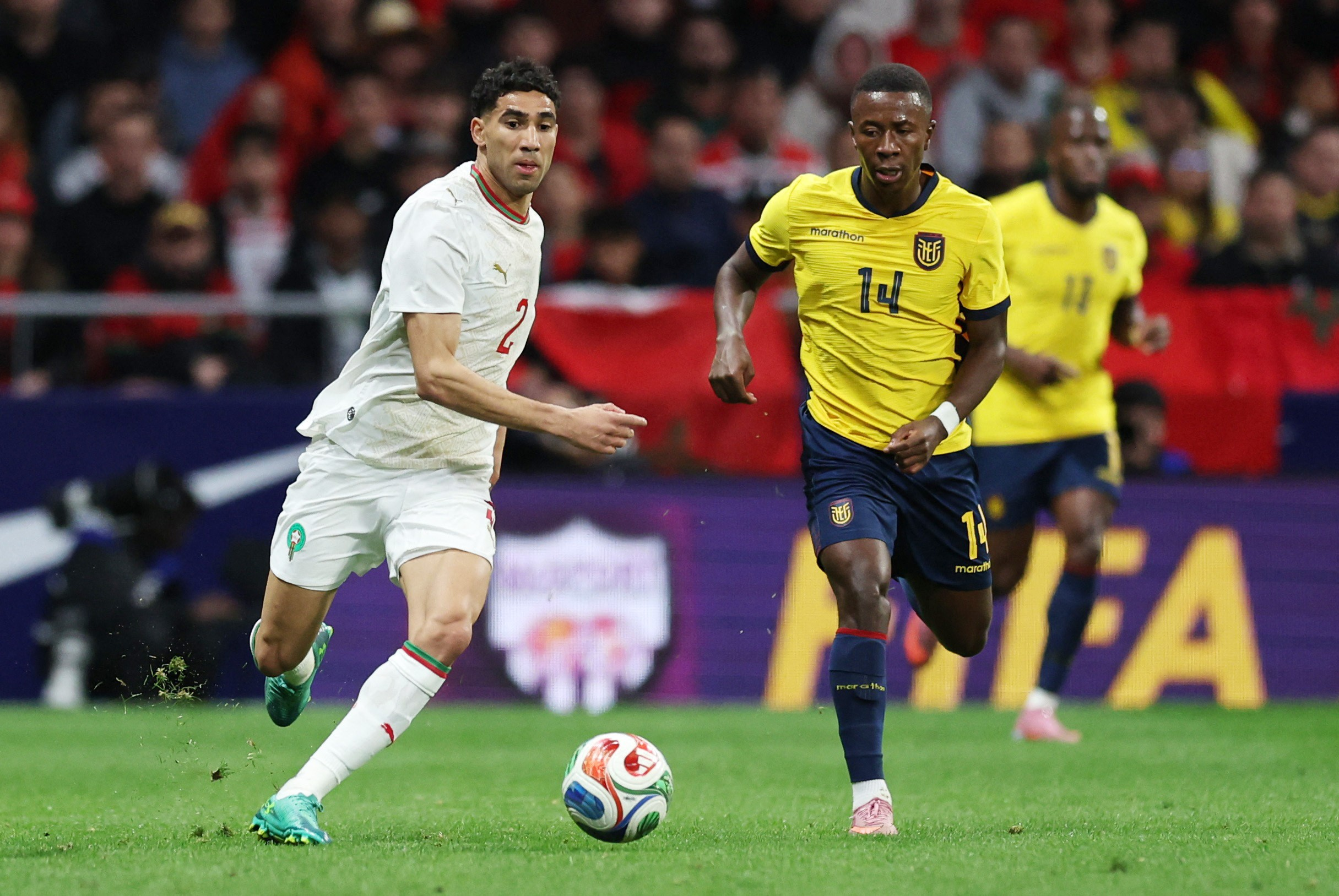 Mamady Cissé comemorando gol pela Guiné