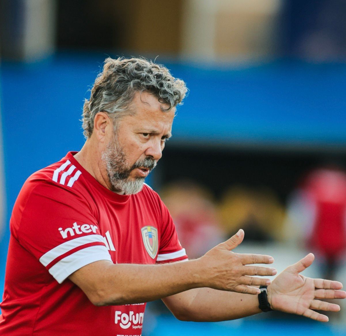 Cléber Xavier com a comissão técnica da Venezuela