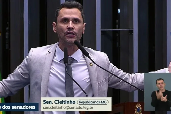 Cleitinho no plenário do Senado