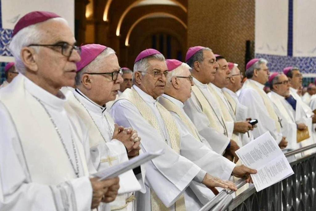 Bispos reunidos em assembleia da CNBB