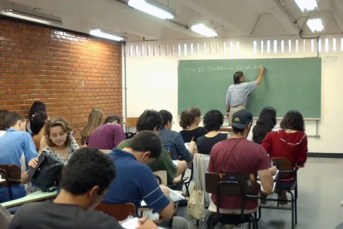professores em sala de aula