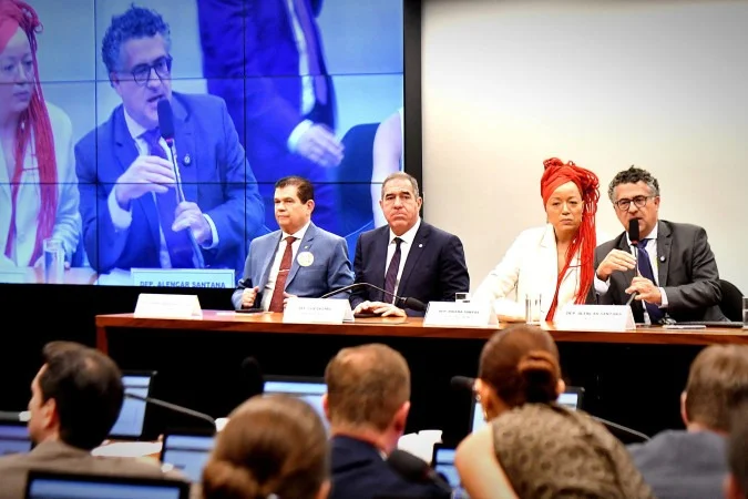 Deputado Alencar Santana na instalação da comissão especial sobre escala 6x1