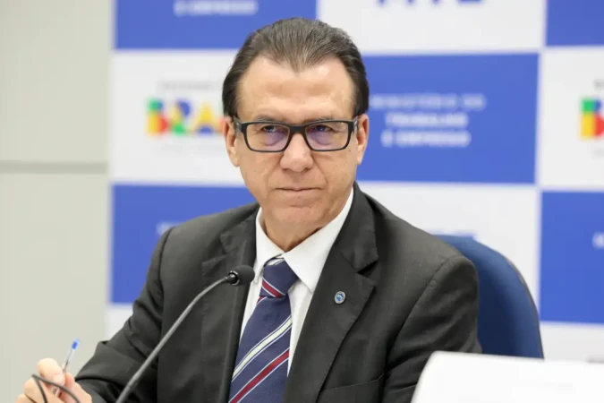 Ministro do Trabalho Luiz Marinho durante evento oficial