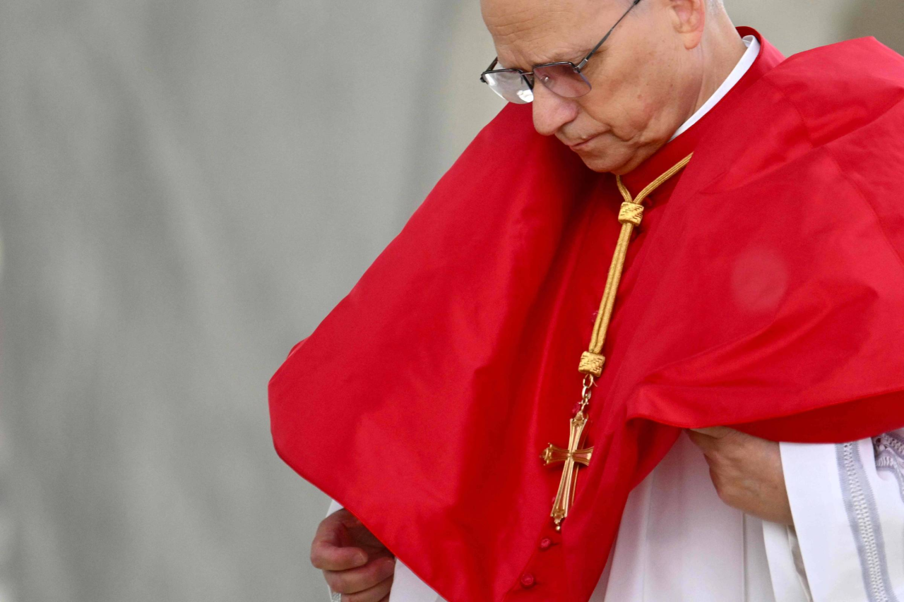 Representação do papa e de Donald Trump lado a lado