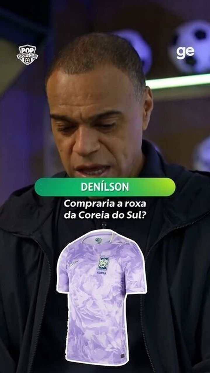 Cho Yu-min deixando o campo com dores após amistoso