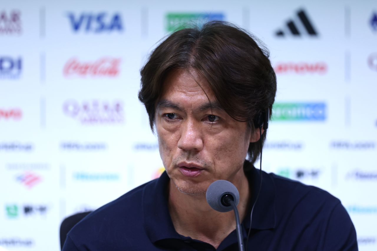 Hong Myung-Bo em entrevista após derrota da Coreia do Sul
