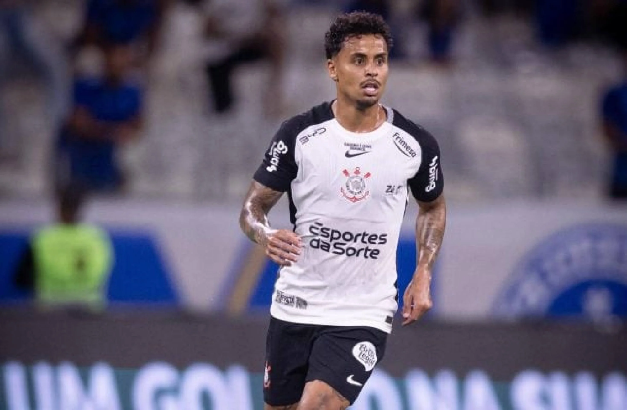 Allan em duelo pelo Corinthians