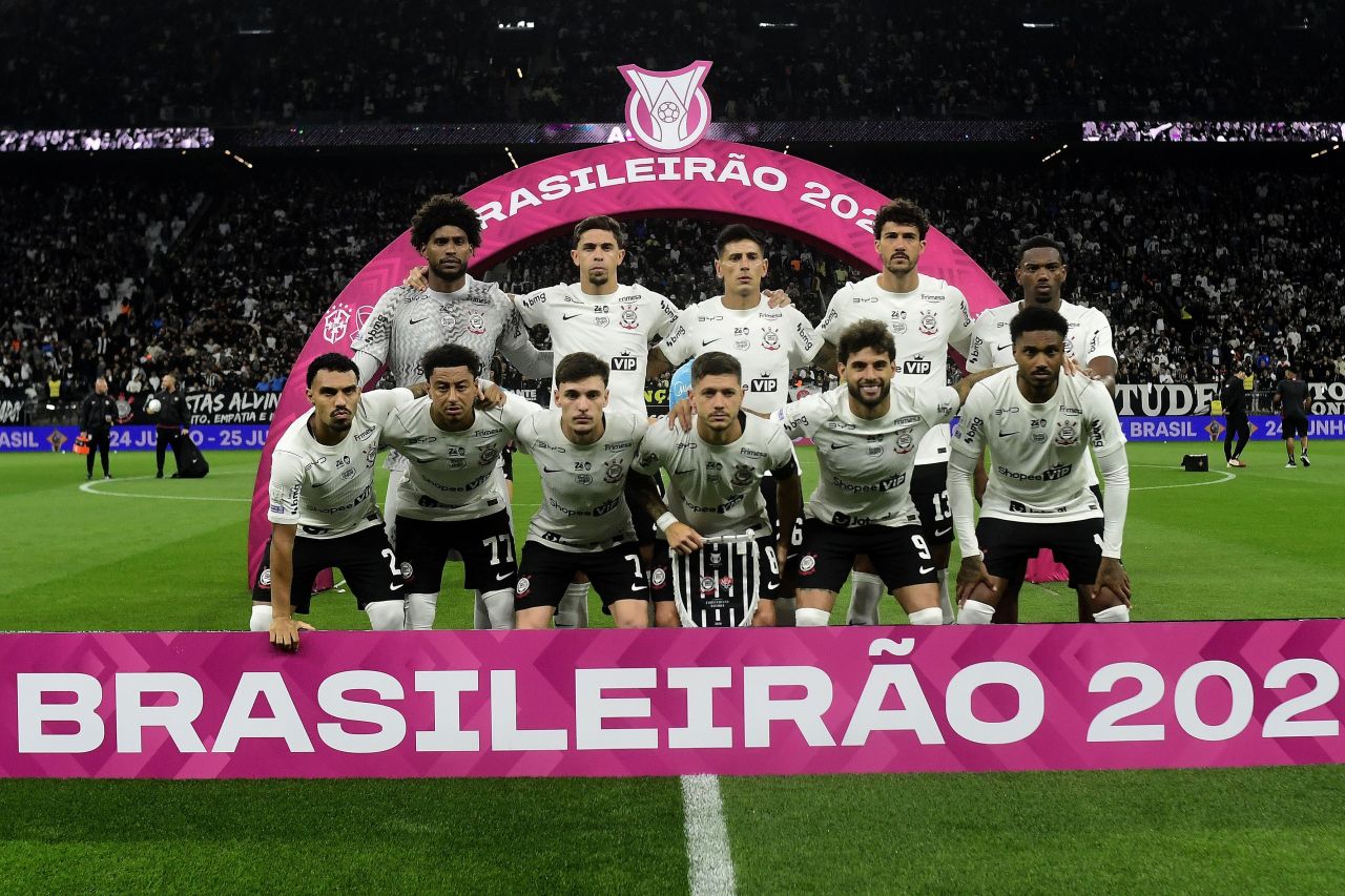 Time do Corinthians posado antes da partida