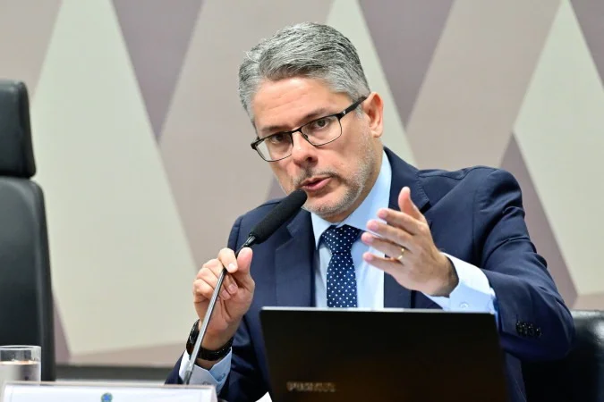 Senadores em sessão da CPI do Crime Organizado no Senado Federal