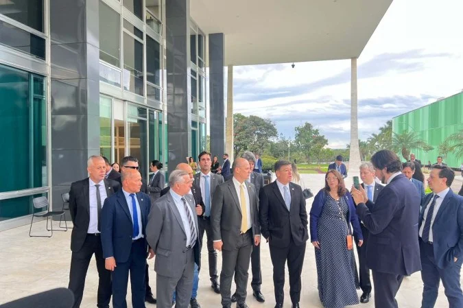 Entrega de relatório da CPMI do INSS no STF