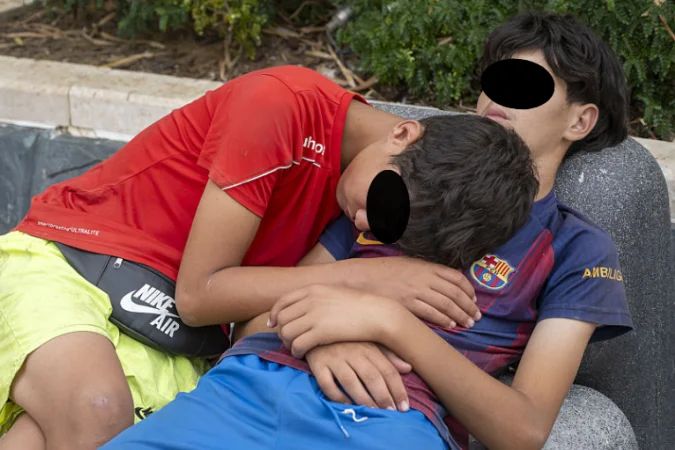 Crianças e adolescentes nas ruas de Ceuta