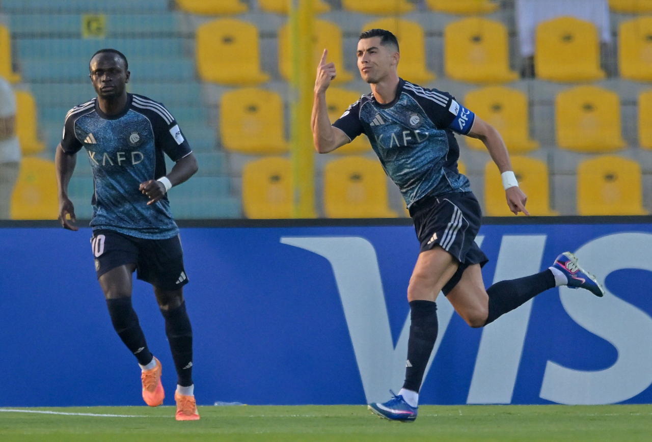 Cristiano Ronaldo comemorando gol pelo Al-Nassr