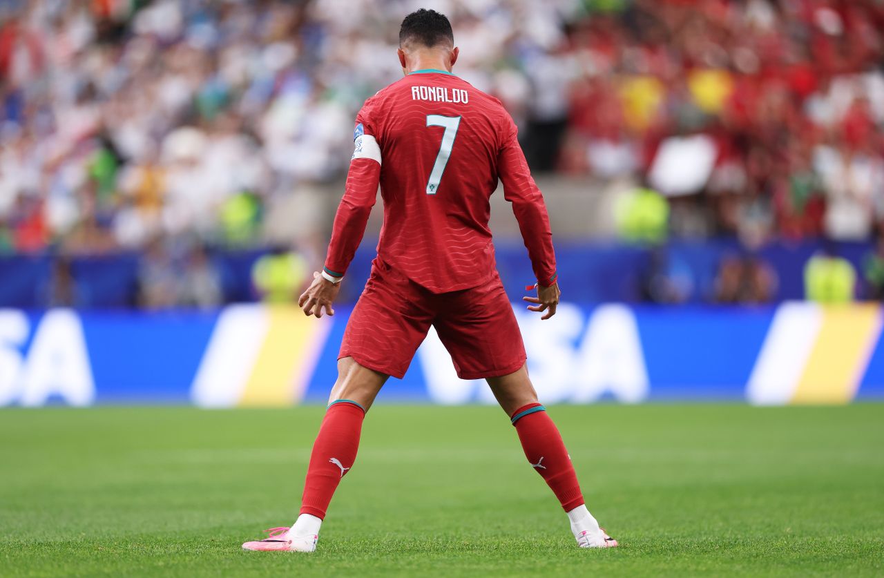 Cristiano Ronaldo comemora gol pela seleção portuguesa