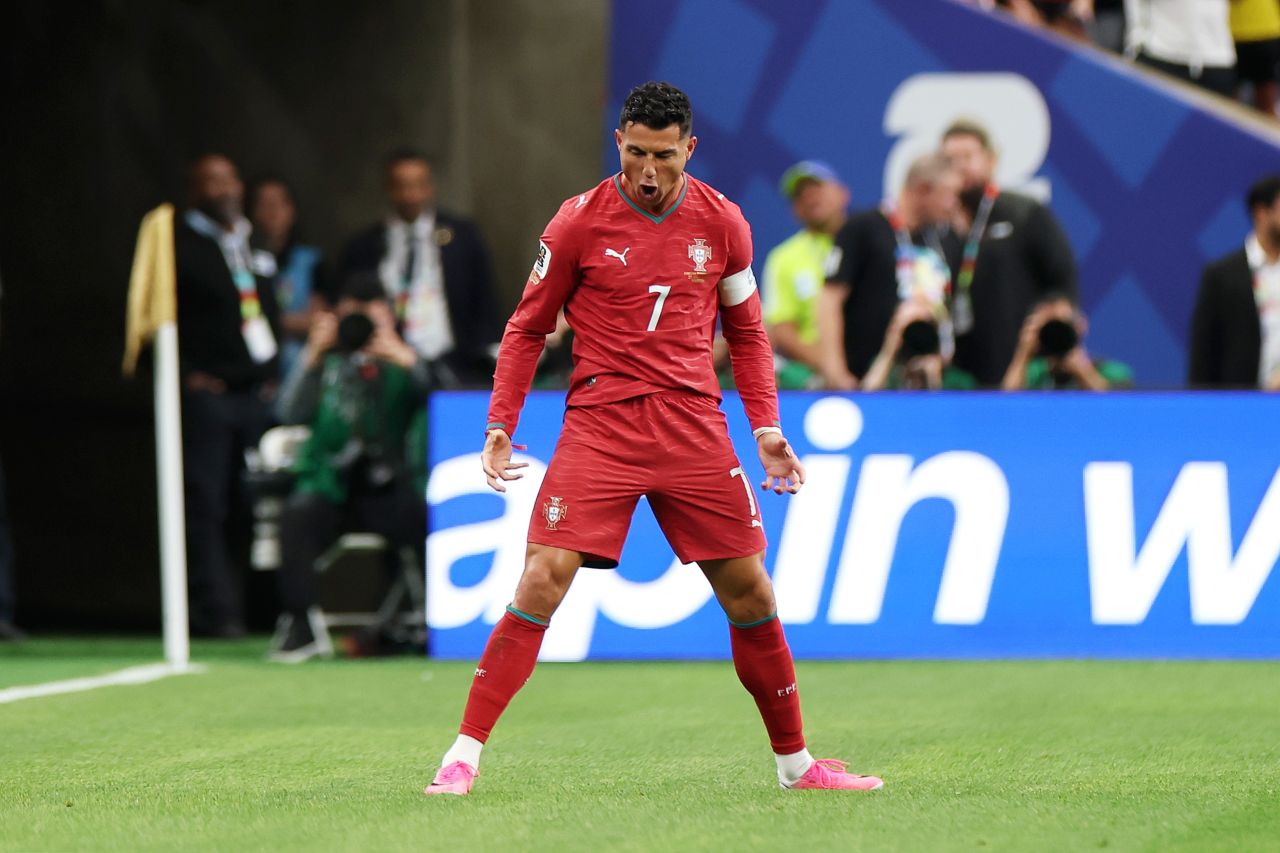 Cristiano Ronaldo comemorando gol pela seleção de Portugal