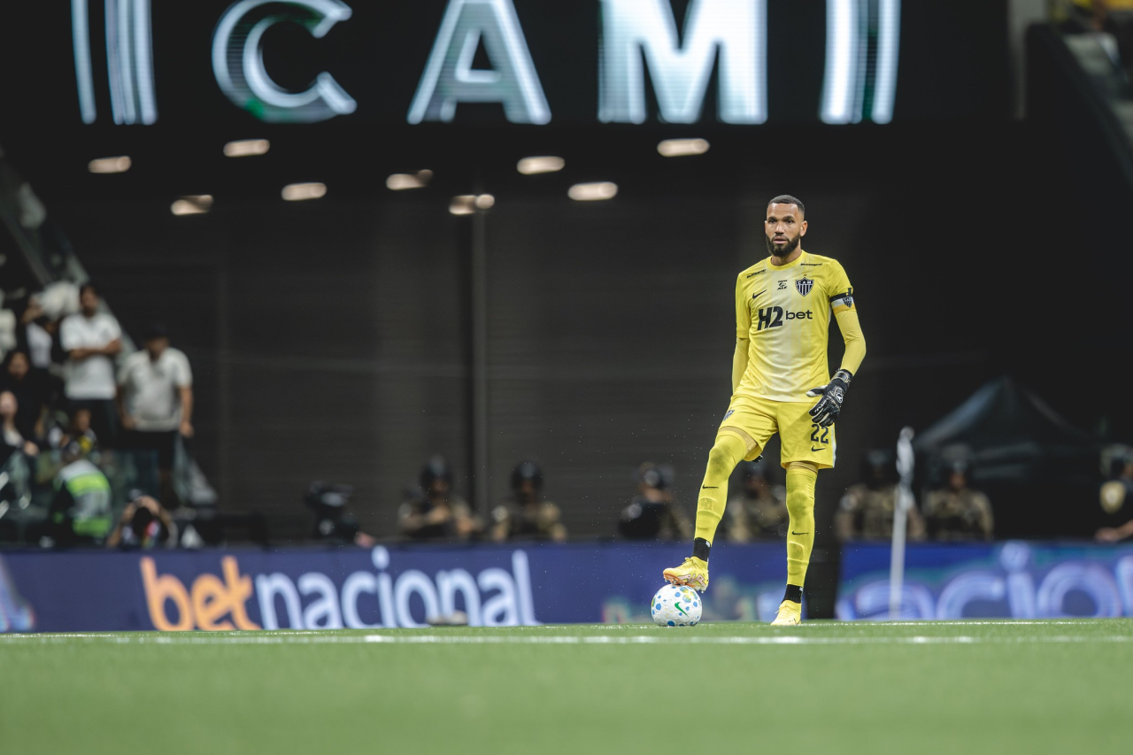 Everson em ação pelo Atlético-MG