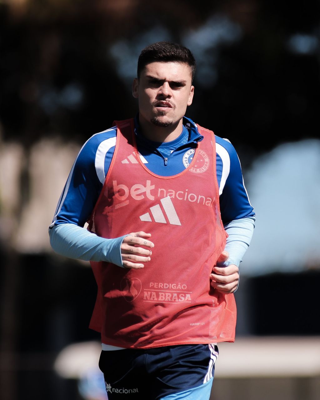 Gabriel Pec em treino do Cruzeiro