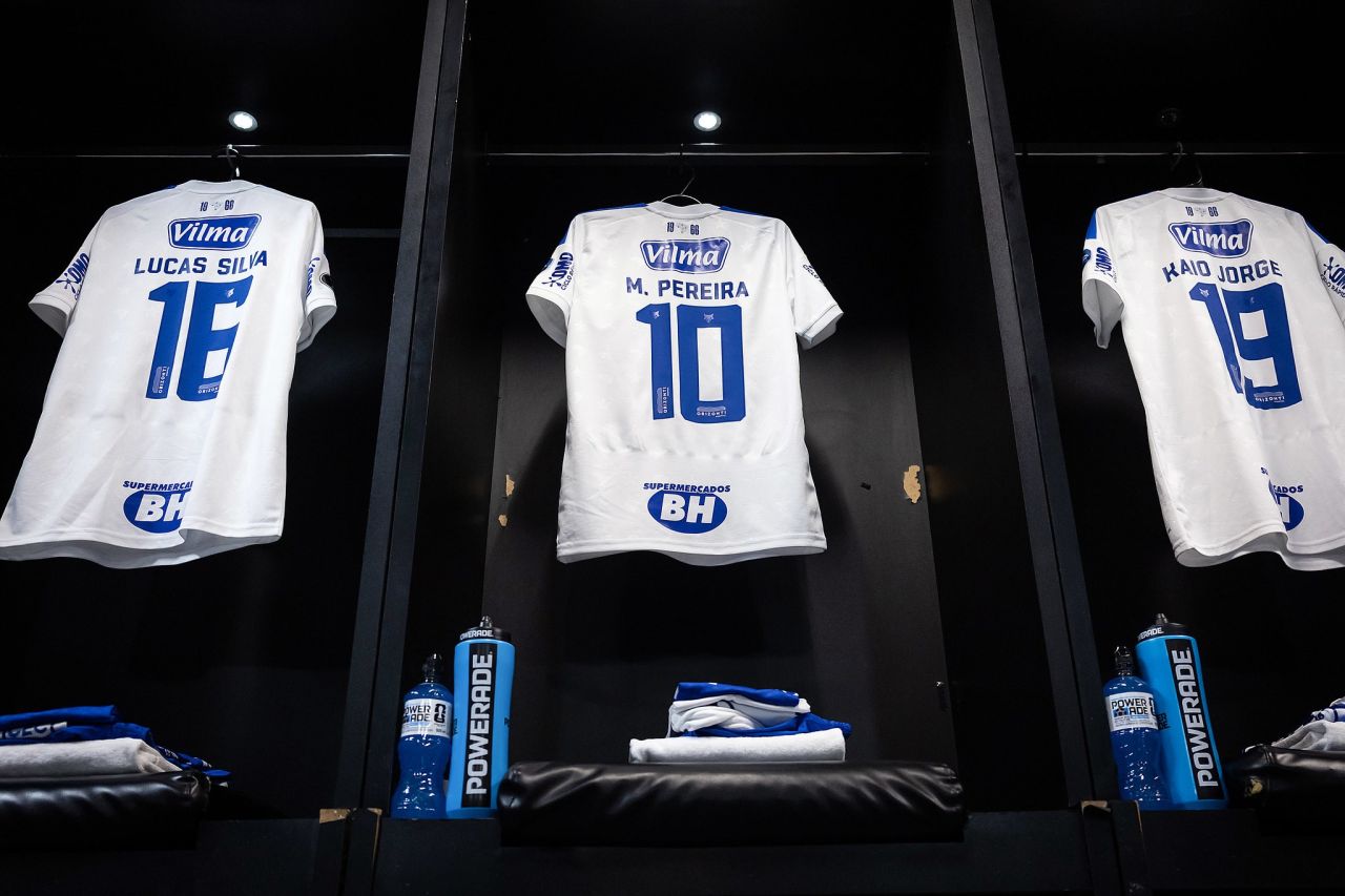 Vestiário do Cruzeiro antes do embarque